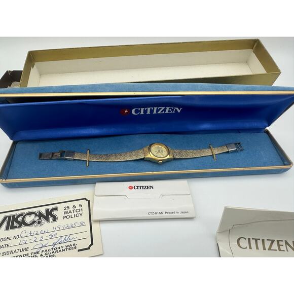 Vintage 1980\'s Citizen watch with Original box main image 5